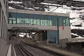 La gare d'Eigergletscher vue en direction du Jungfraujoch.