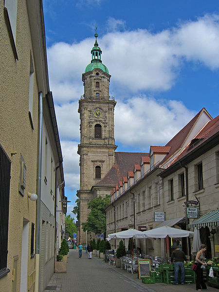 File:Erlangen-Neustädter-Kirche-Turm.JPG