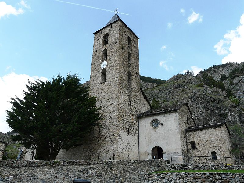 File:Església de Sant Serni de Canillo.JPG