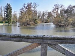 Der Fluss Eure in Neuilly
