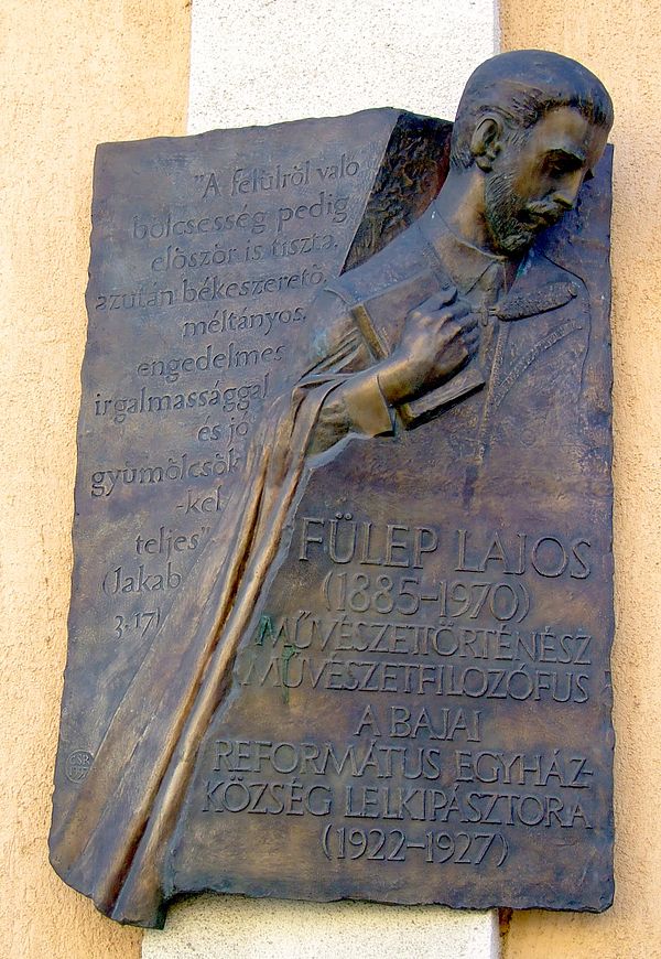 Memorial to Lajos Fülep, quoting James 3:17, "But the wisdom that comes from heaven is first of all pure; then peace-loving, considerate, submissive, 