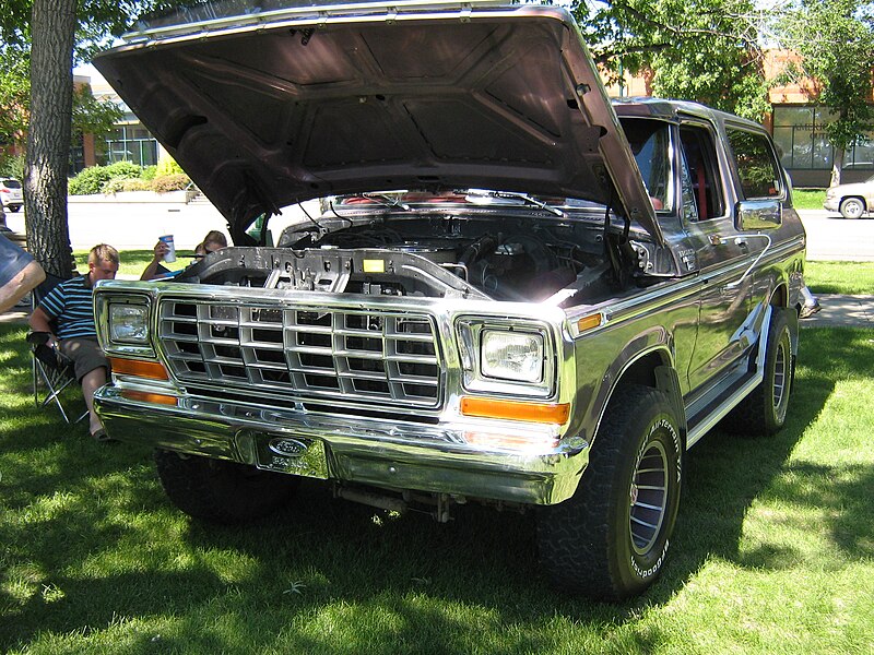 File:Ford Bronco (2675427167).jpg