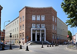 Grosseto, bâtiment rationaliste de l'institut d'enseignement supérieur l. bianciardi.jpg