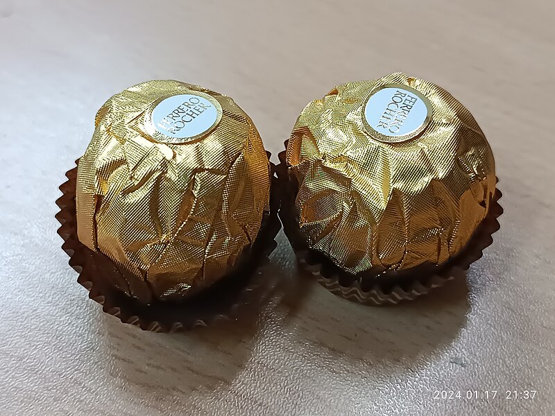 File:HK food 金莎朱古力 Ferrero Rocher chocolate balls January 2024 R12S 05.jpg