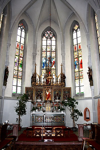 File:Hainfeld Kirche Altar.JPG