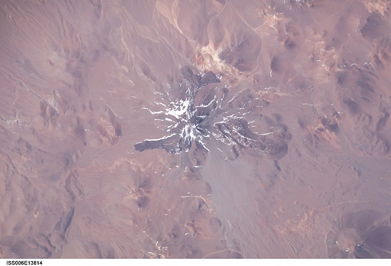 File:ISS006-E-13814 - View of Chile.jpg