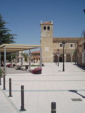 Abades - vesnice s Iglesia de San Lorenzo