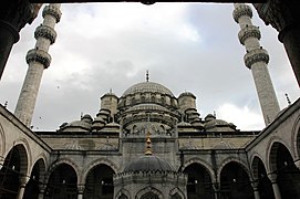 Istanbul - Mesquita Nova - Pati