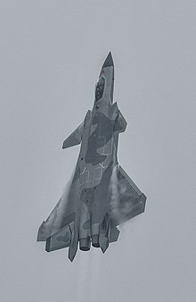 Chengdu J-20 showcasing maneuverability at Airshow China 2018.