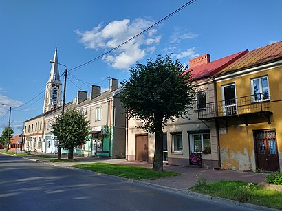 How to get to Jadów with public transit - About the place