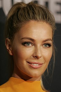 Jennifer Hawkins 2013.jpg