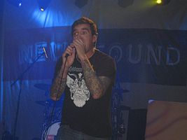 Pundik performing with his band New Found Glory in 2010