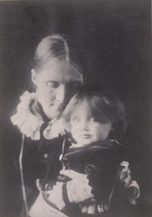 Julia Stephen and Virginia, 1884