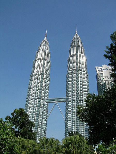 Fájl:KLCC twin towers2.JPG