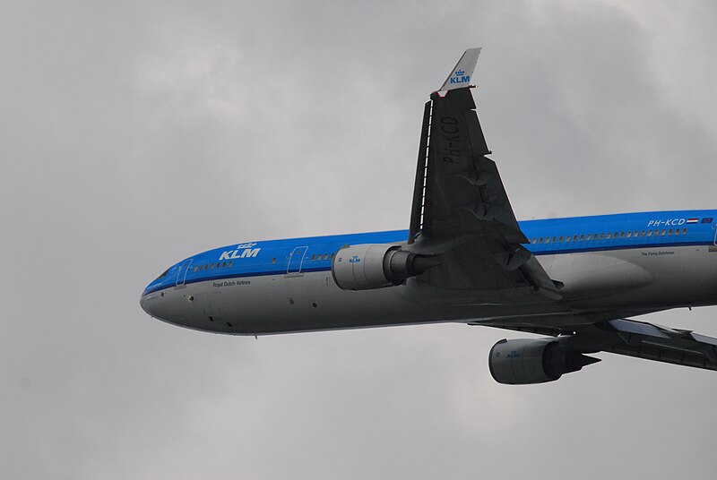 File:KLM - Royal Dutch Airlines McDonnell Douglas MD-11 - PH-KCD - "Florence Nightingale" - Flight KL692 from YYZ to AMS (14513214051).jpg