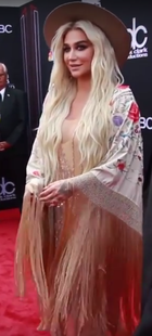 Kesha at the 2018 Billboard Music Awards Kesha Billboard Music Awards 2018.png