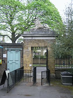 Porta del Lleó, Kew Gardens