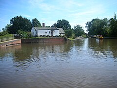 Kingswood Junction cottage (C)