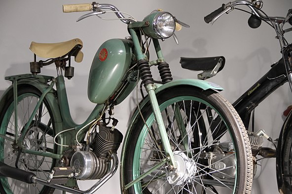 K 50. Мопед Kreidler k-50 Германия 1954г. Kreidler 50. Мопеды Kreidler. Мопед 50 Германия.