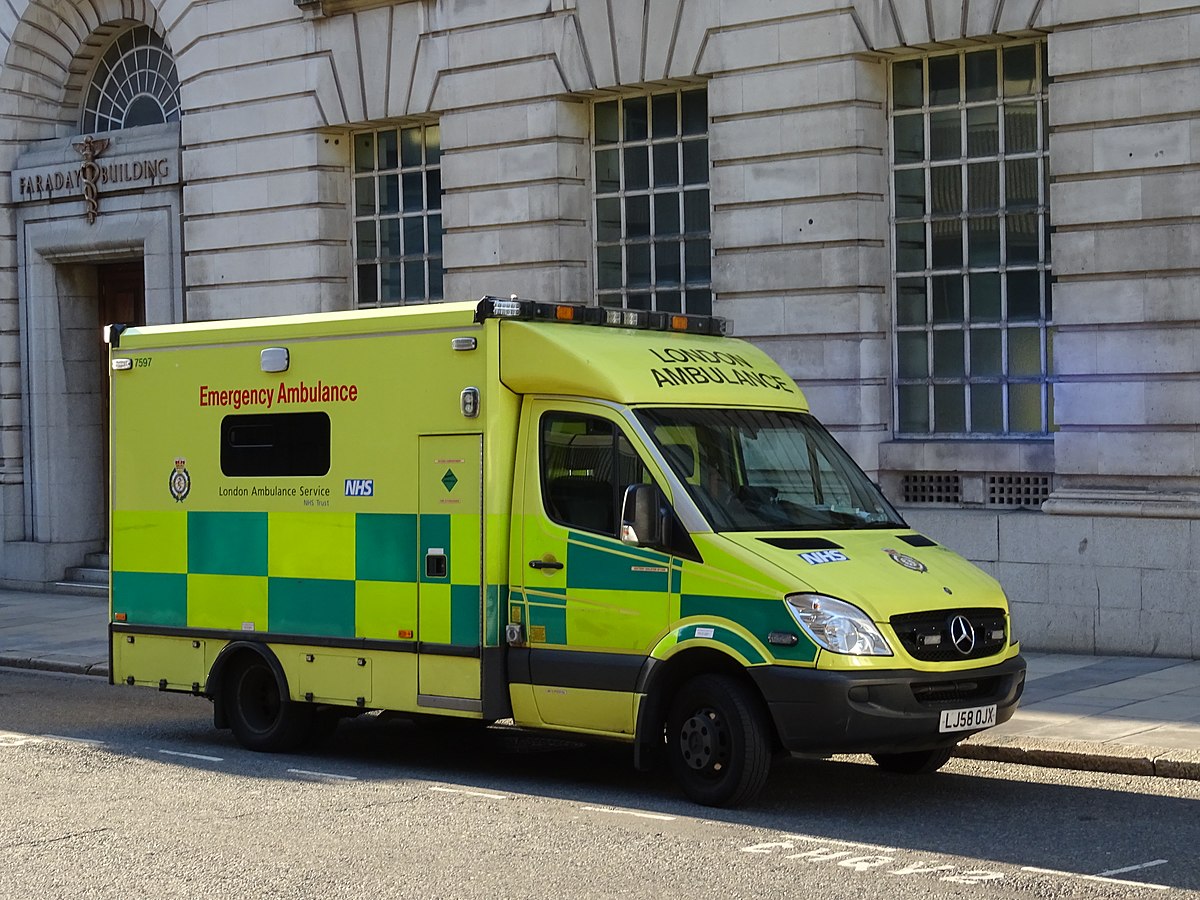 Nurse body cameras 'reduce serious incidents' at London trust