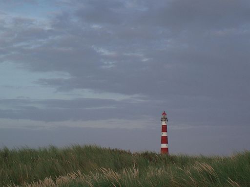 Lighthouse Ameland distance