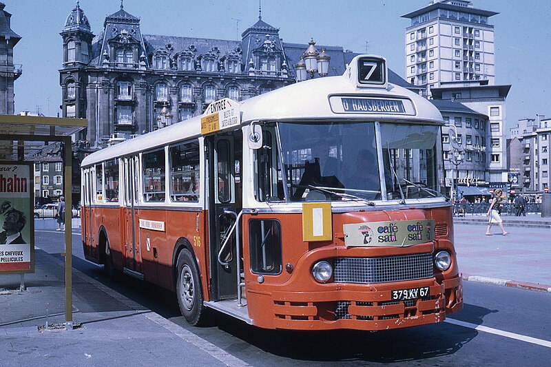 File:Ligne 7 - Strasbourg place Kléber 1969 bus CTS.jpg