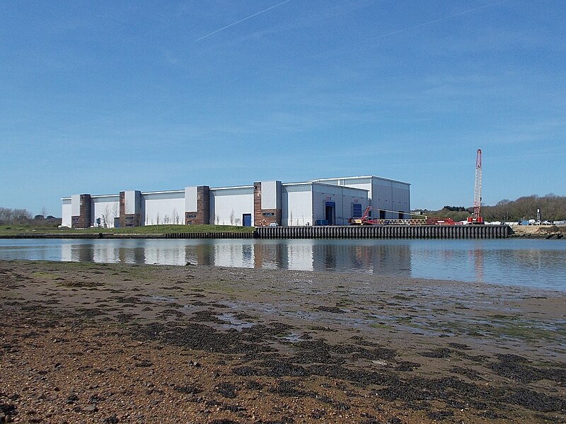 File:MHI Vestas plant, Isle of Wight, UK.jpg