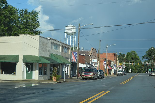 NC 403 and NC 50 travel concurrently through the Faison Historic District in Faison.