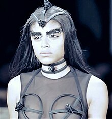 Mala op de Chromat Autumn-Winter 2015 catwalkshow