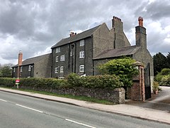 Manor House, Broughton (geograph 6991913).jpg