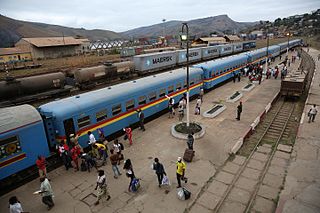 <span class="mw-page-title-main">Matadi–Kinshasa Railway</span> Railway line in Democratic Republic of the Congo