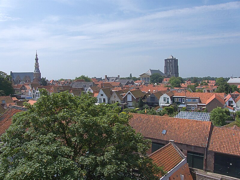 File:Molen De Hoop, Zierikzee vanaf de molen.jpg