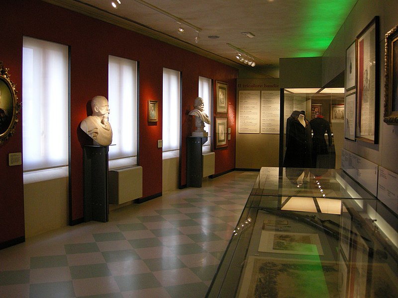 File:Museo del tricolore 05.JPG