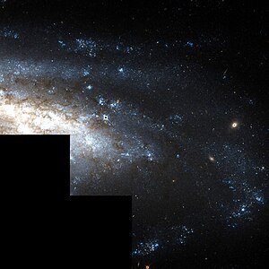 NGC 3198 Hubble WikiSky.jpg
