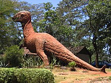 Dinosaur Statue outside the main Museum building. Nairobi National Museum dinosaur 01.jpg