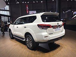 Nissan Terra 002.jpg