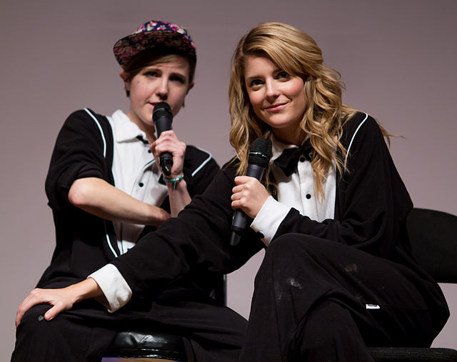 Hannah Hart and Grace Helbig hosted the show