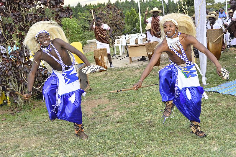 File:Norther men dancing on the cultural party.jpg