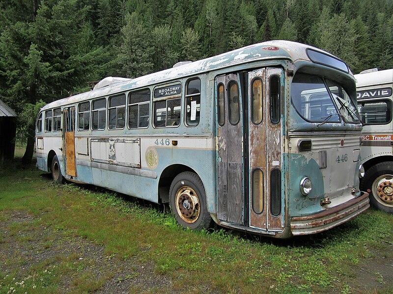 File:Old trolley buses of Sandon (28532984232).jpg