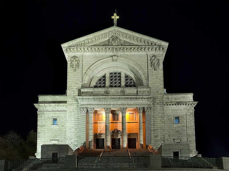 File:Oratoire Saint-Joseph du Mont-Royal Closeup.jpg