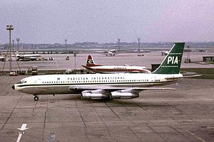 PIA Boeing 720 at LHR 1964.jpg