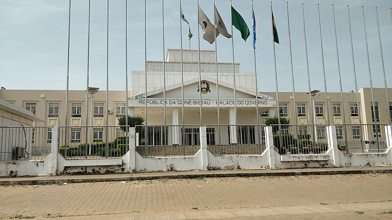 File:Palácio do Governo da República da Guiné-Bissau.jpg