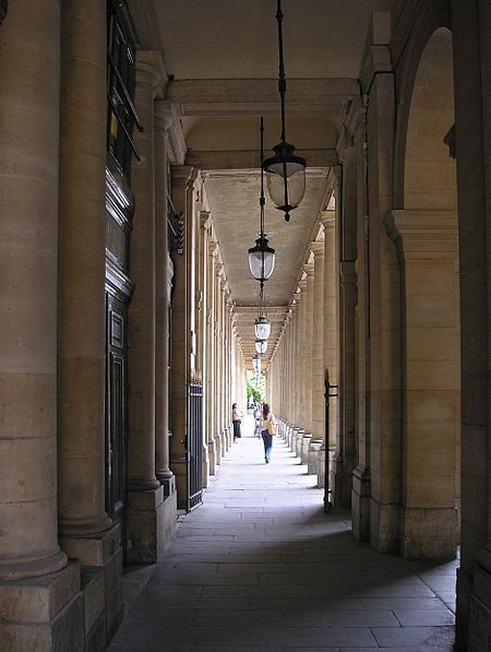 Tập tin:Palais Royal Paris Mai 2006 001.jpg
