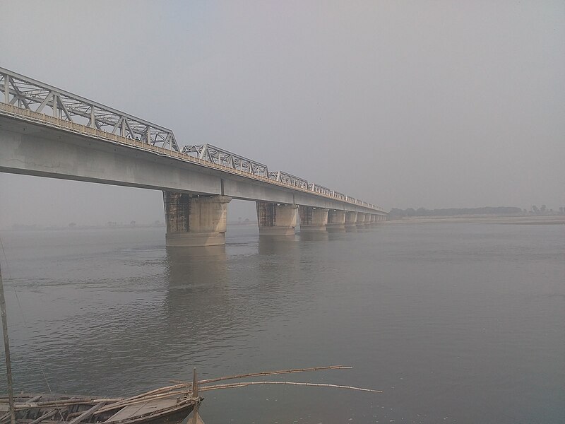 File:Paniyahwa Bridge.jpg