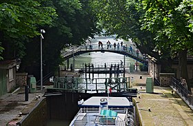 Paris Canal St-Martin écluses Récollets 2013.jpg