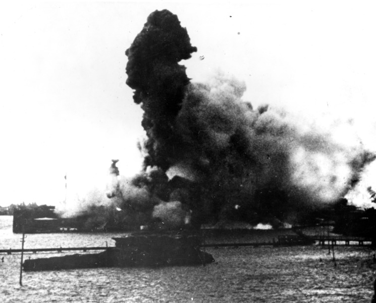 File:Pearl Harbor Attack, 7 December 1941 - 80-G-6683.tiff