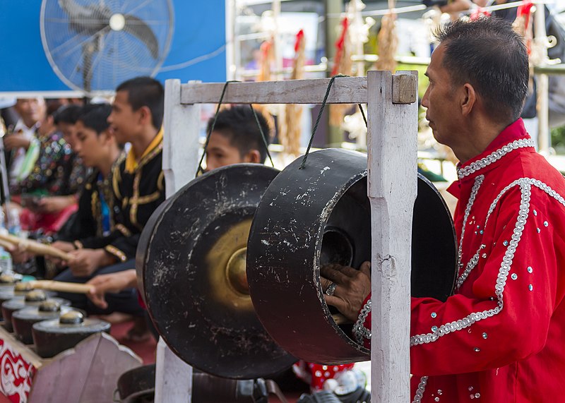 File:Penampang Sabah Kaamatan-Gong-players-01.jpg