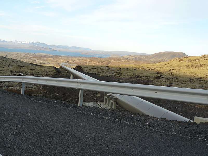 File:Pipeline from Nesjavellir Geothermal Power Plant to Reykjavik - panoramio.jpg