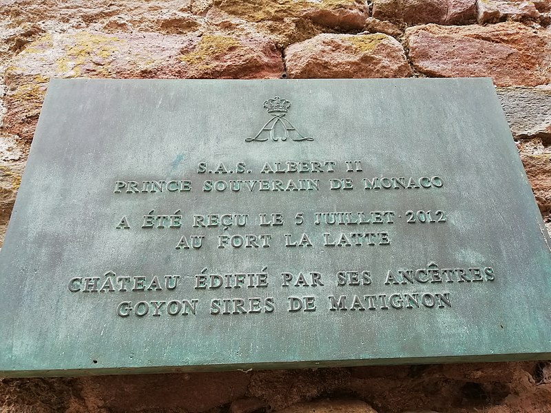 File:Plaque Albert II de Monaco Fort-La-Latte.jpg