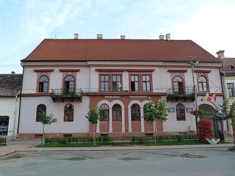 File:Polgármesteri Hivatal, Székelykeresztúr - 2013.06.20.JPG